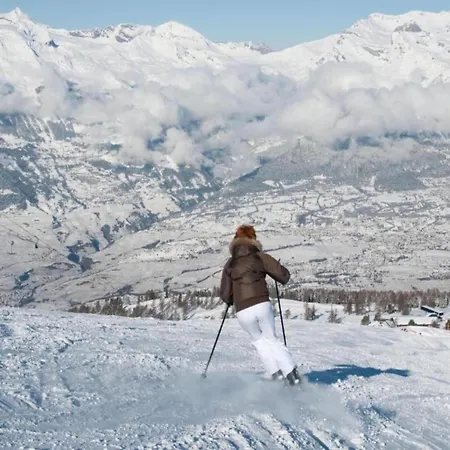 Charming With Storage Veysonnaz