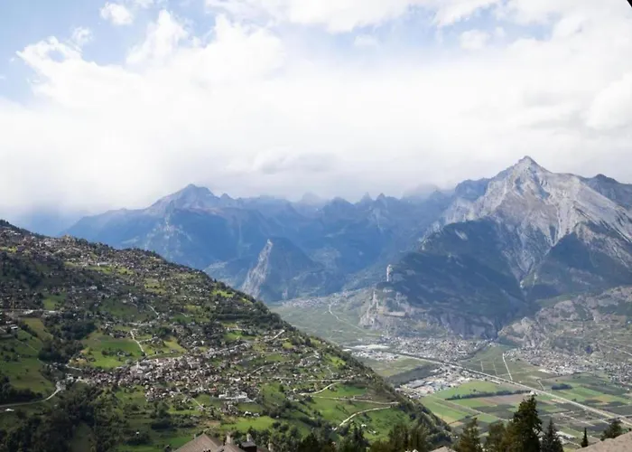 아파트 Charming With Storage *